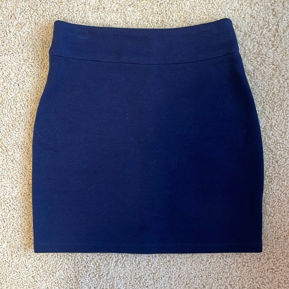 BDG Navy Blue Mini Skirt Size Small - Picture 1 of 3